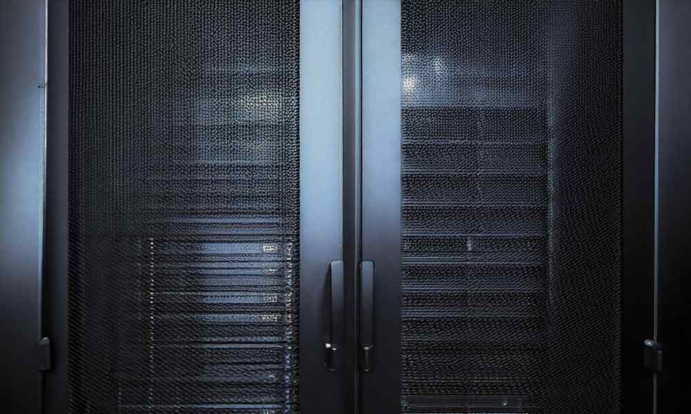 Web hosting packages with customized solutions for companies of all sizes, from basic hosting to full-service with management and maintenance.